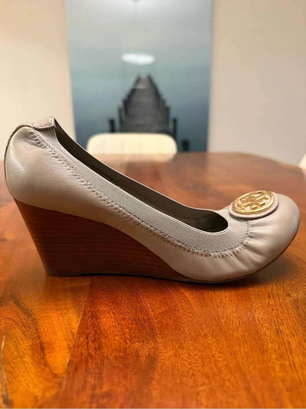 Tory Burch Gray/Taupe Leather Logo Round-Toe Wedges with Gold Emblem - Size 8